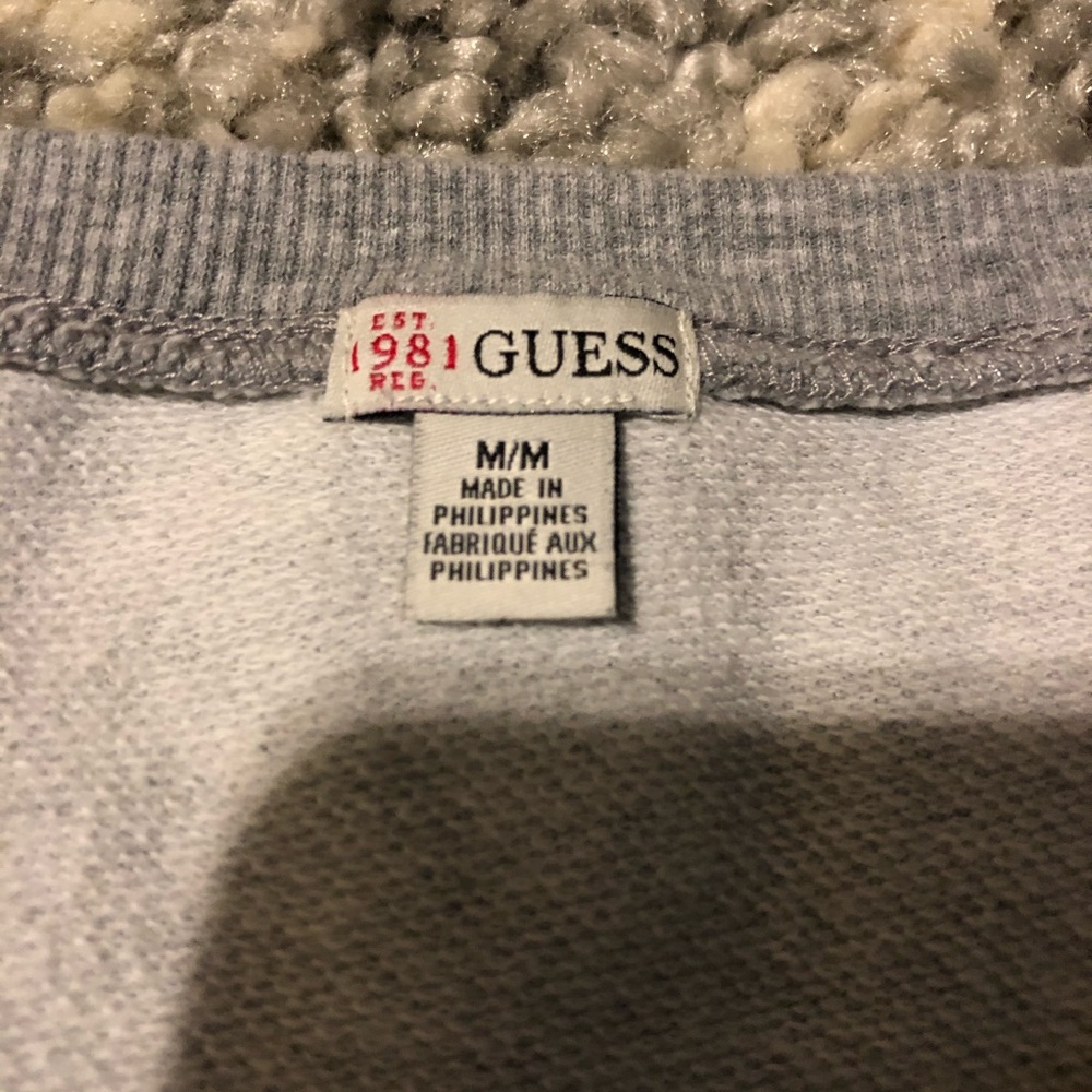 Guess Top - Picture 2 of 4